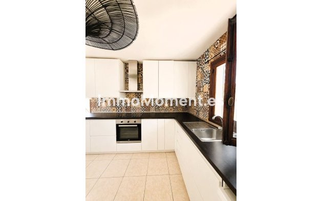 Reventa - Villa independiente - Estepona  - Estepona Centro