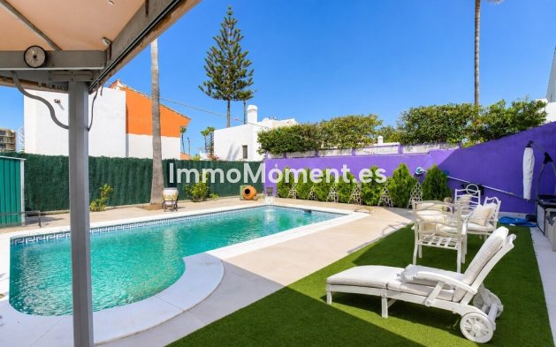 Wiederverkauf - Freistehende Villa - Estepona  - Atalaya