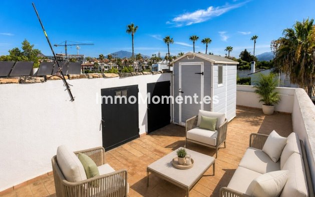 Wiederverkauf - Freistehende Villa - Estepona  - Atalaya