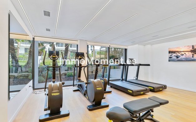 Resale - Apartment - Estepona - Estepona Centro