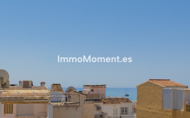 Resale - Apartment - Torremolinos - La Carihuela