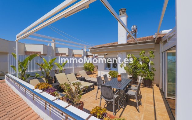 Resale - Apartment - Torremolinos - La Carihuela