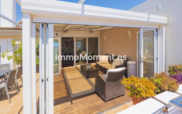 Resale - Apartment - Torremolinos - La Carihuela