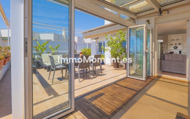 Resale - Apartment - Torremolinos - La Carihuela
