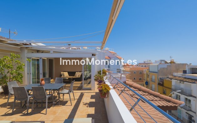 Resale - Apartment - Torremolinos - La Carihuela