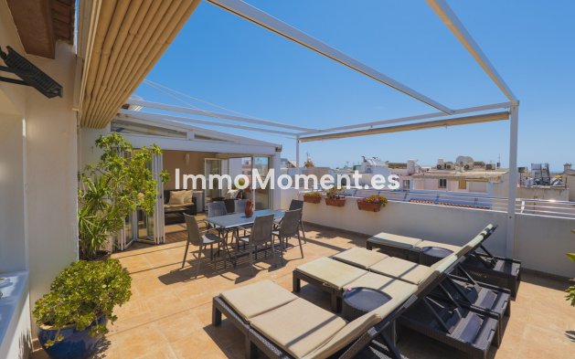 Resale - Apartment - Torremolinos - La Carihuela