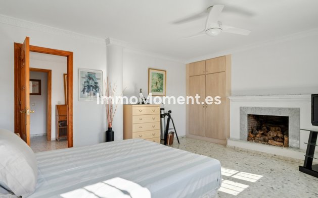Wiederverkauf - Freistehende Villa - Estepona  - Estepona Centro