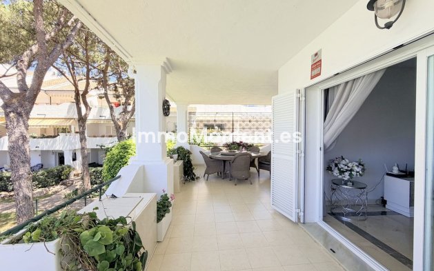 Resale - Apartment - Estepona - Estepona Centro
