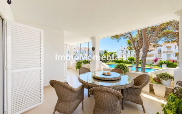 Resale - Apartment - Estepona - Estepona Centro