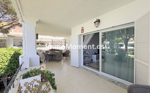 Resale - Apartment - Estepona - Estepona Centro