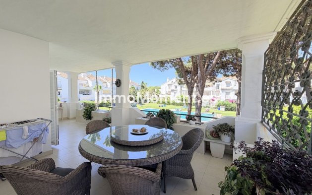 Resale - Apartment - Estepona - Estepona Centro
