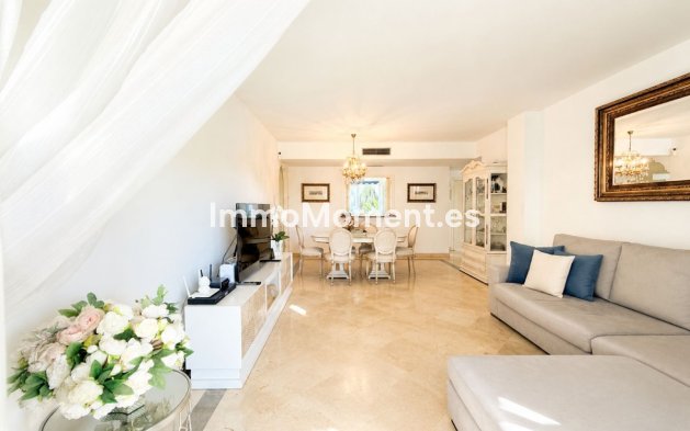 Resale - Apartment - Estepona - Estepona Centro
