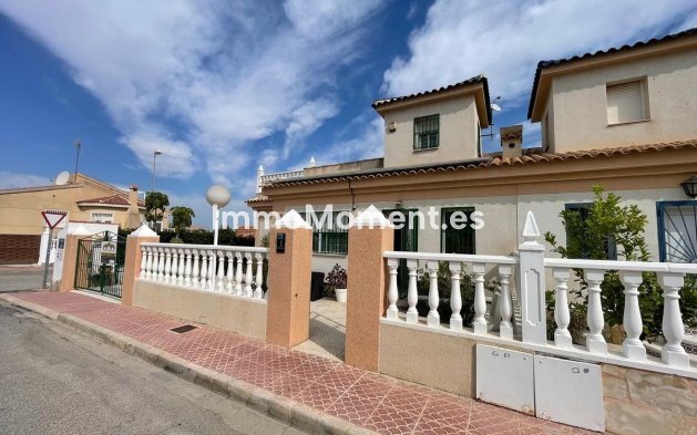 Bestaande woning - Vrijstaande villa - Rojales - Rojales Centro
