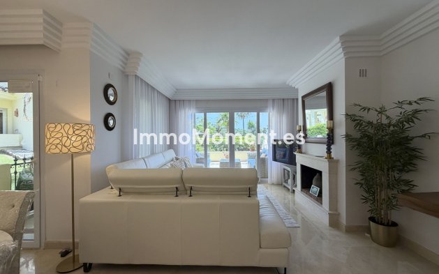 Resale - Apartment - Casares - Casares Centro