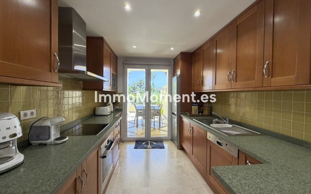 Resale - Apartment - Casares - Casares Centro