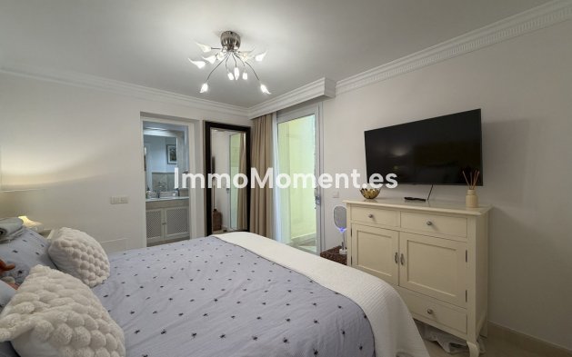 Resale - Apartment - Casares - Casares Centro
