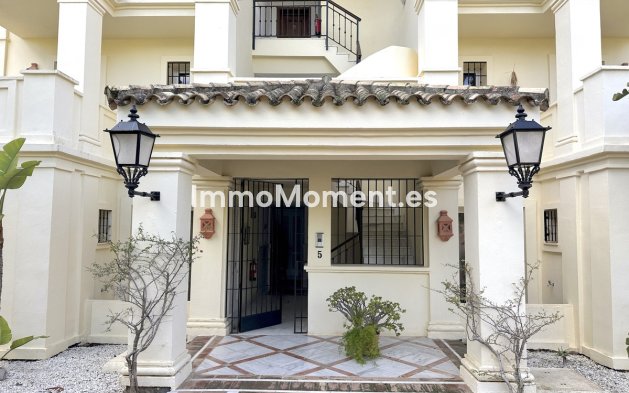 Resale - Apartment - Casares - Casares Centro