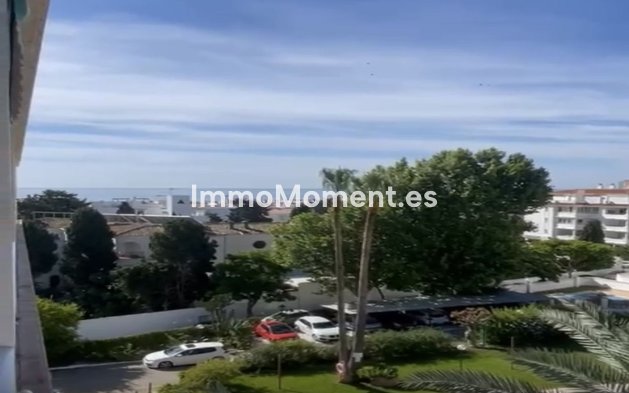 Resale - Apartment - Torremolinos - La Carihuela