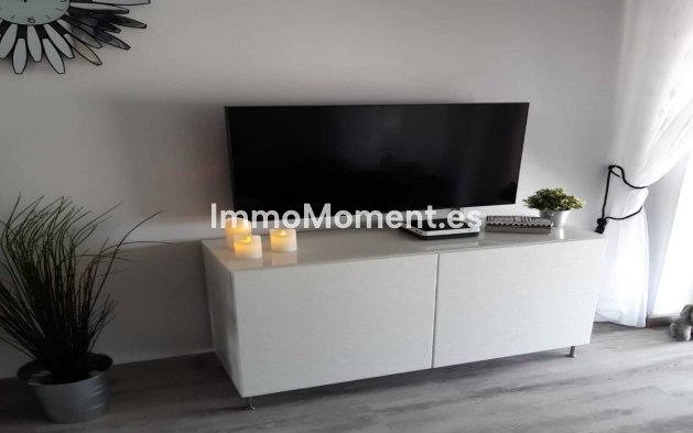 Resale - Apartment - Torremolinos - La Carihuela