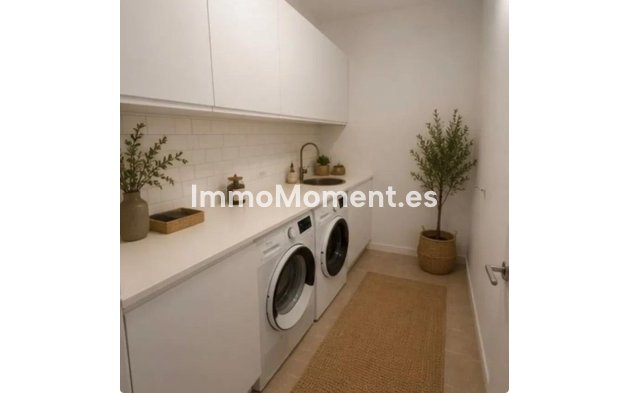 Wiederverkauf - Freistehende Villa - Marbella - Marbella Centro
