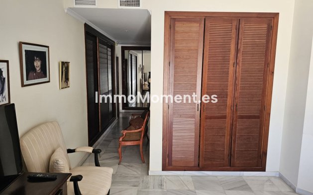 Reventa - Villa independiente - Marbella - Nueva Andalucía