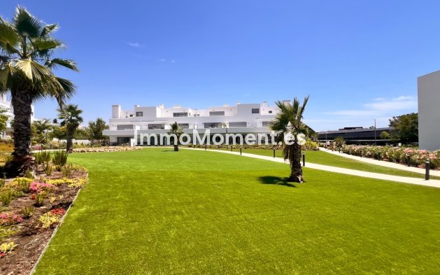 Lange termijn verhuur - Appartement - Estepona  - Cancelada