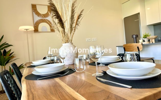 Lange termijn verhuur - Appartement - Estepona  - Cancelada
