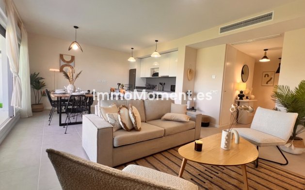 Lange termijn verhuur - Appartement - Estepona  - Cancelada