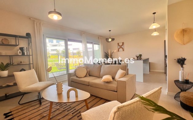 Lange termijn verhuur - Appartement - Estepona  - Cancelada