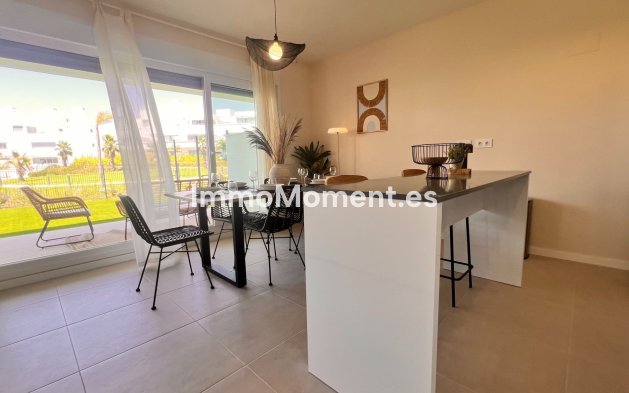 Lange termijn verhuur - Appartement - Estepona  - Cancelada
