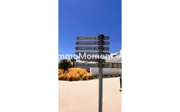 Lange termijn verhuur - Appartement - Estepona  - Cancelada