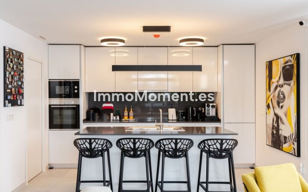 Resale - Apartment - Benahavís - Benahavís Centro