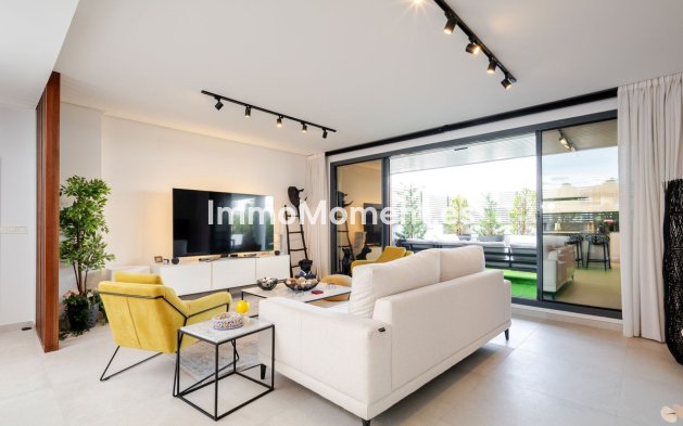 Resale - Apartment - Benahavís - Benahavís Centro