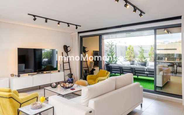Resale - Apartment - Benahavís - Benahavís Centro