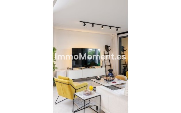 Resale - Apartment - Benahavís - Benahavís Centro