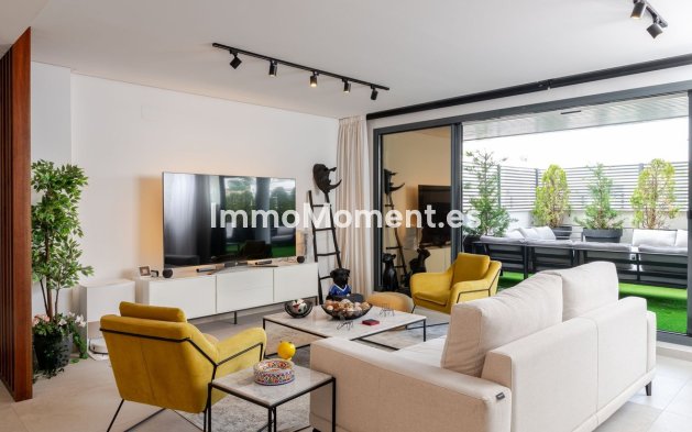 Resale - Apartment - Benahavís - Benahavís Centro