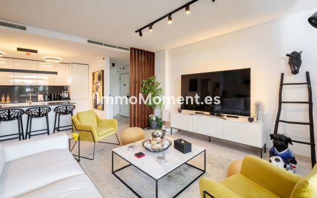 Resale - Apartment - Benahavís - Benahavís Centro