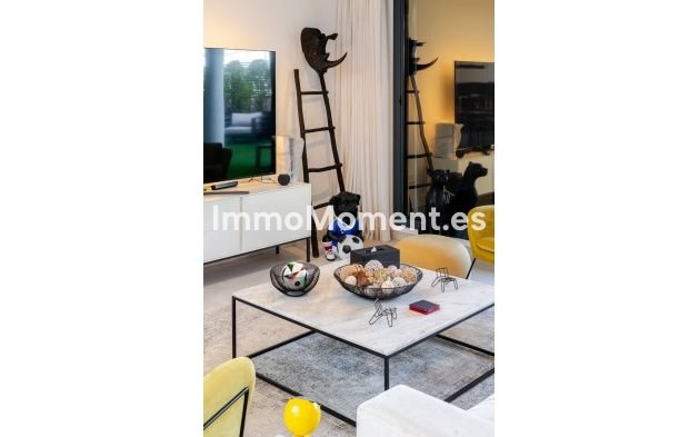 Resale - Apartment - Benahavís - Benahavís Centro