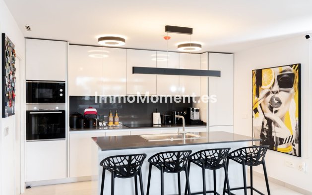 Resale - Apartment - Benahavís - Benahavís Centro