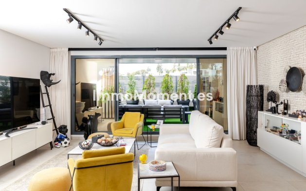 Resale - Apartment - Benahavís - Benahavís Centro