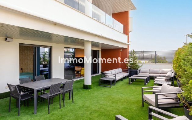 Resale - Apartment - Benahavís - Benahavís Centro