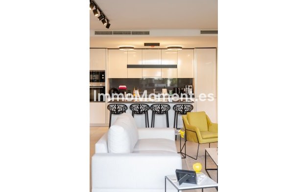 Resale - Apartment - Benahavís - Benahavís Centro