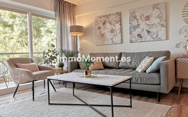 Resale - Apartment - Estepona - Estepona Centro
