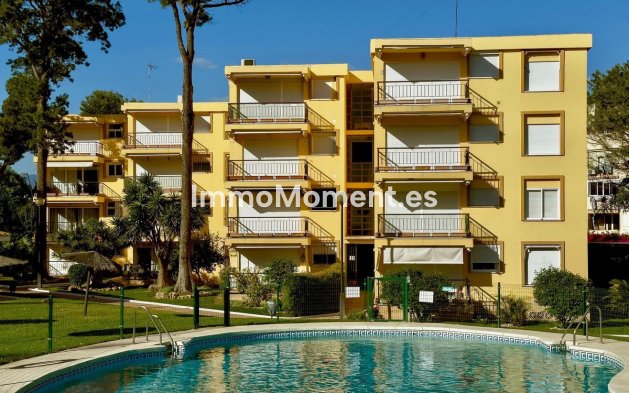 Resale - Apartment - Estepona - Estepona Centro