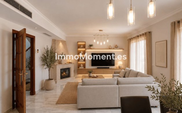 Reventa - Adosado - Interior  - Alhaurín el Grande Centro