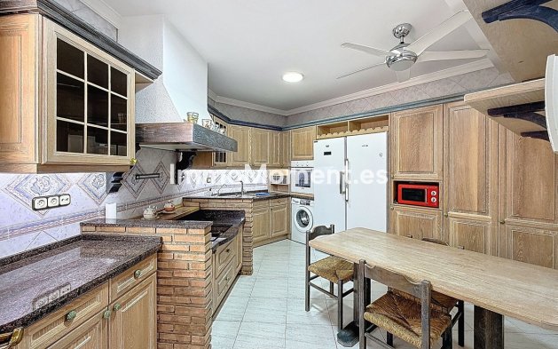 Resale - Townhouse - Málaga - Málaga Este