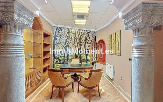 Resale - Townhouse - Málaga - Málaga Este