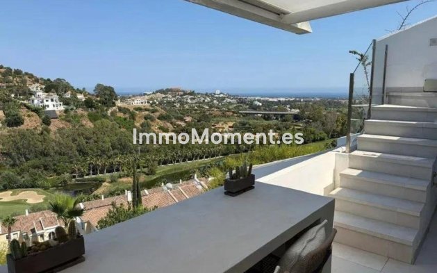 Resale - Apartment - Benahavís - La Quinta