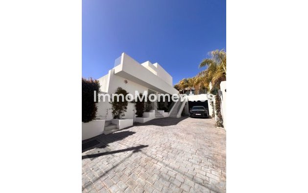 Resale - Detached villa - Mijas - El Chaparral