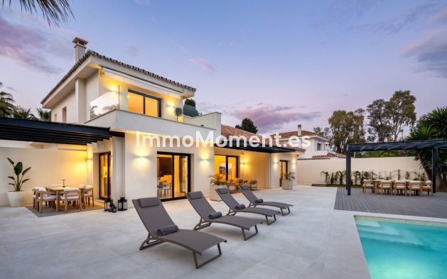 Resale - Detached villa - Marbella - Cortijo Blanco
